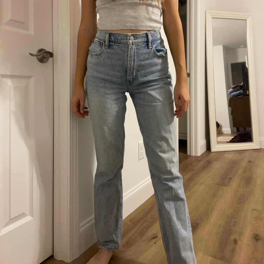 Abercrombie Ultra High Rise 90s Straight Jean